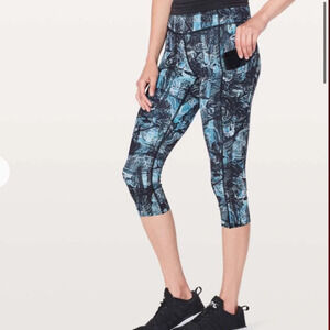 Lululemon Fast & Free Crop II size 4 Eternal Wave